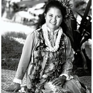 Leilani Bond 9x11 Portrait337.jpg