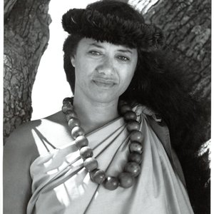 Kinamaka-Alquiza Kapu 9x11 Portriat700.jpg