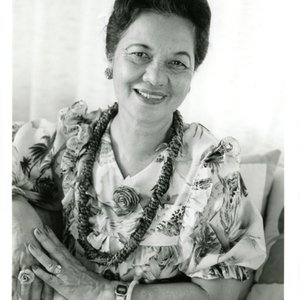Pang Minerva 5x7 Portrait962.jpg