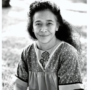 Cecila Akim 8x10 Portrait277.jpg