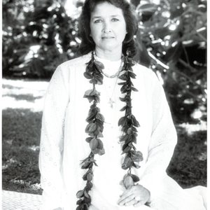 Hulihee Lehua 9x11 Portrait560.jpg