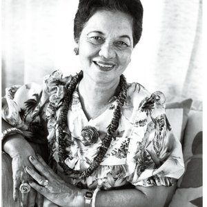 Pang Minerva 9x11 Portrait963.jpg