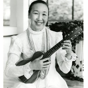 Nishi Carolee 5x7 Portrait160.jpg